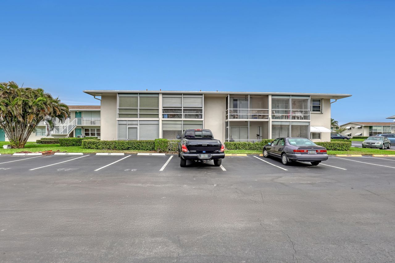 680 Horizons W, Unit 110, Boynton Beach, FL 33435 Photo