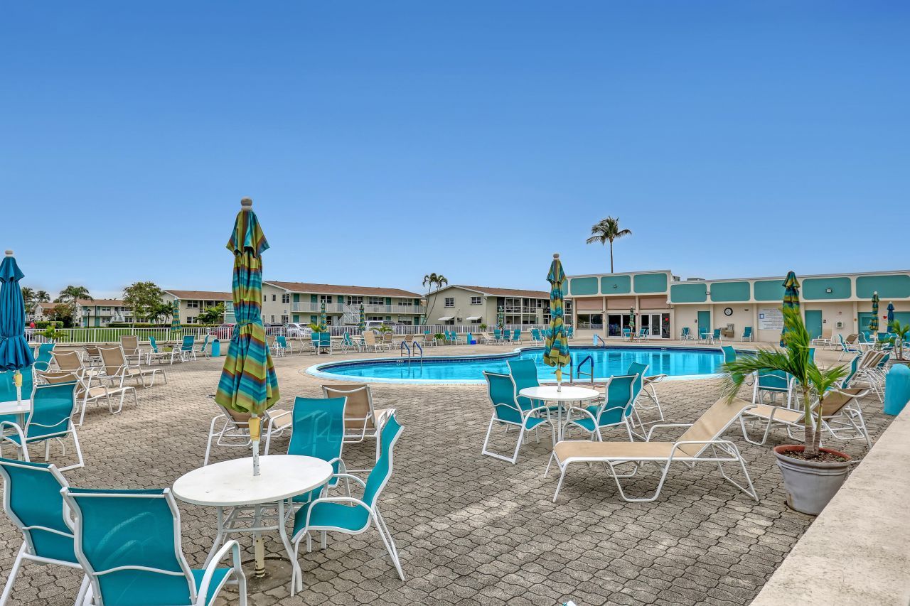 680 Horizons W, Unit 110, Boynton Beach, FL 33435 Photo