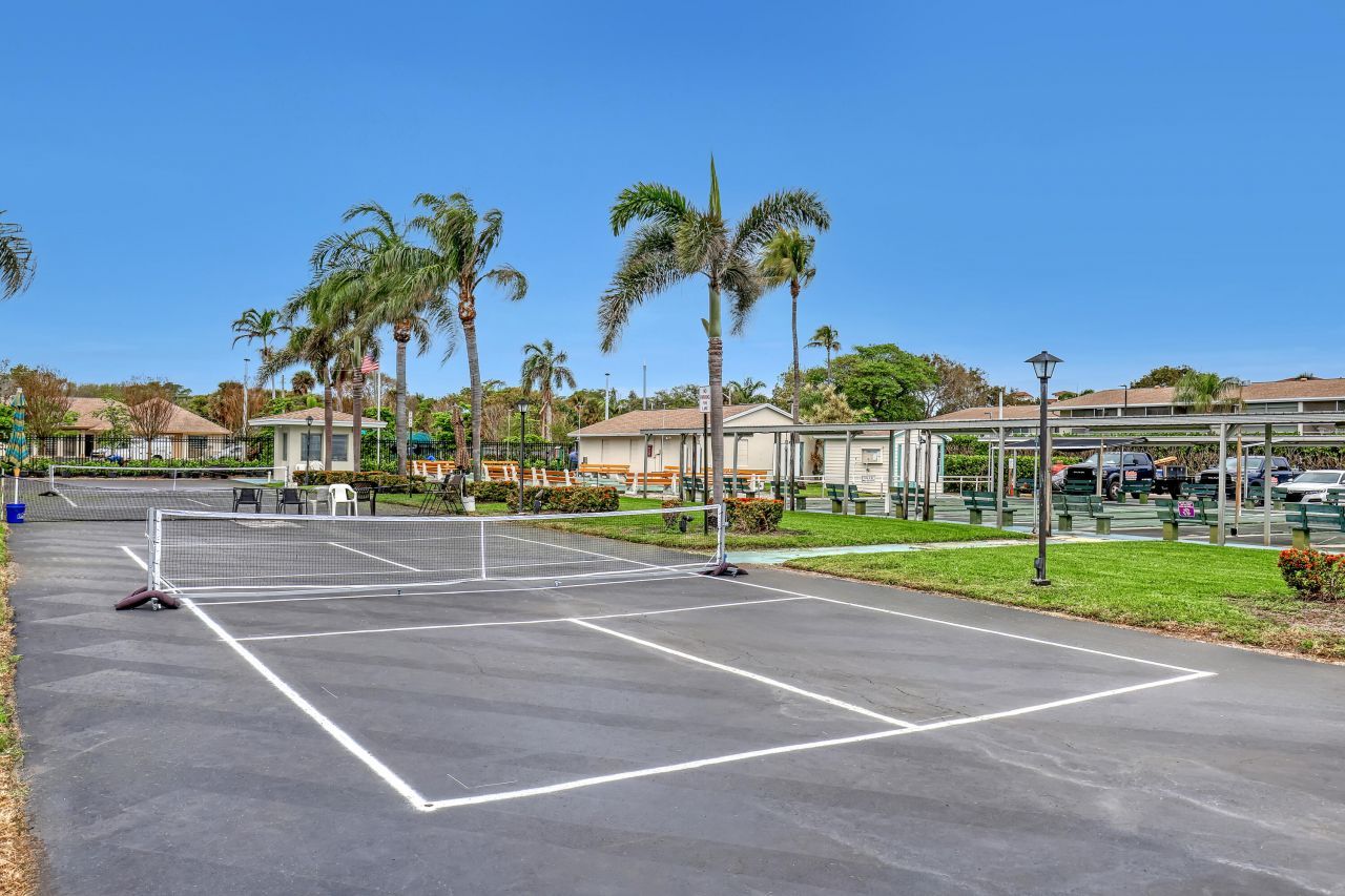 680 Horizons W, Unit 110, Boynton Beach, FL 33435 Photo