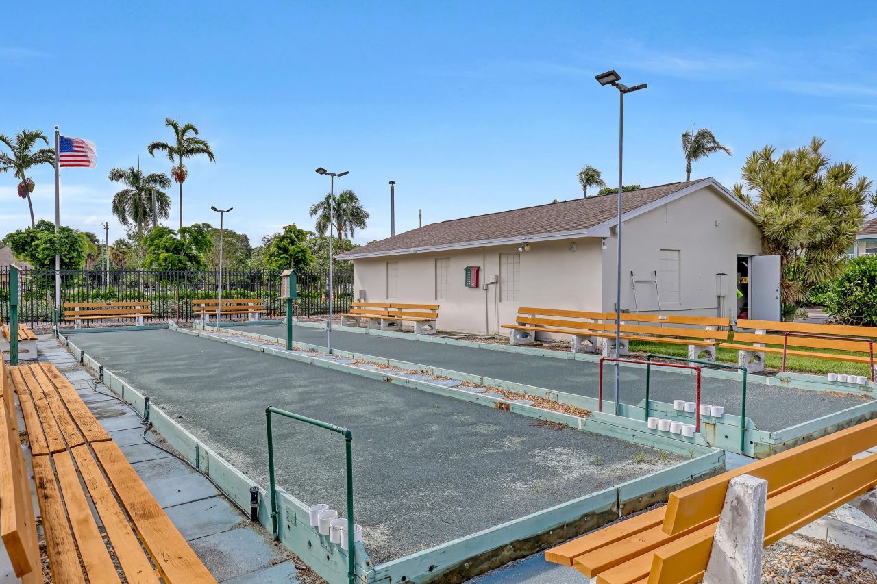 680 Horizons W, Unit 110, Boynton Beach, FL 33435 Photo