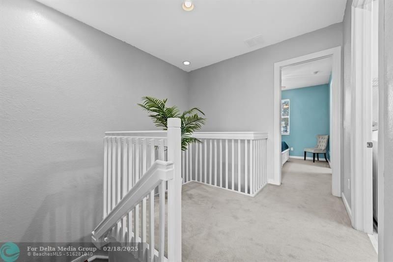 580 Pacific Grove Dr, Unit 3, West Palm Beach, FL 33401 Photo