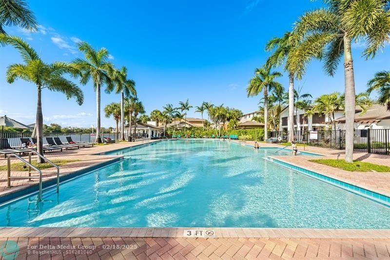 580 Pacific Grove Dr, Unit 3, West Palm Beach, FL 33401 Photo