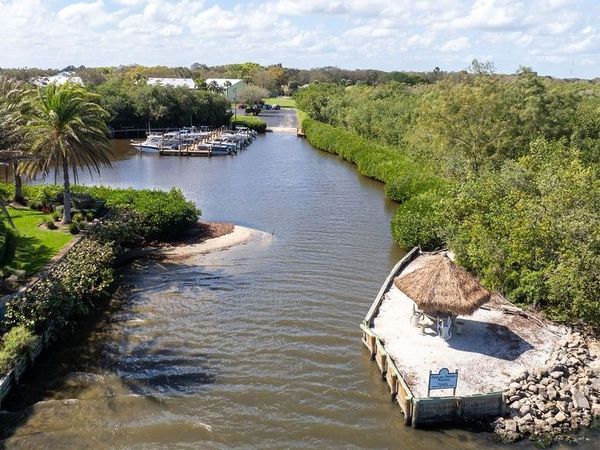 5740 Marina Drive, Unit 2, Sebastian, FL 32958