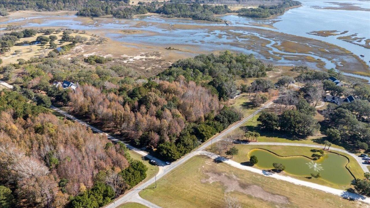 5d Archfield Avenue Photo 9