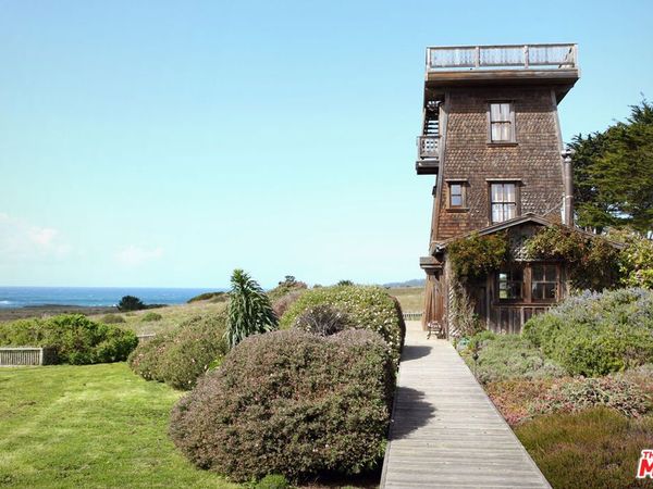 45340 Little Lake Street, Unit A, Mendocino, CA 95460
