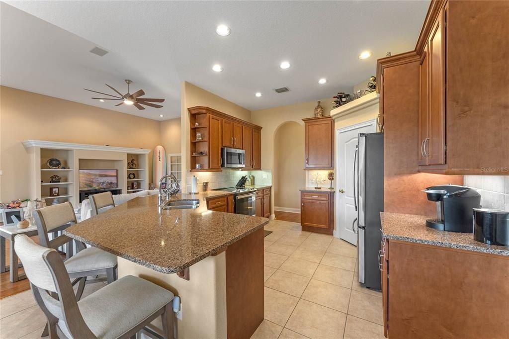 3569 Bellington Drive, Orlando, FL 32835 Photo