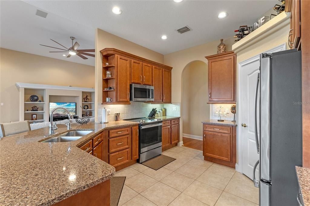 3569 Bellington Drive, Orlando, FL 32835 Photo