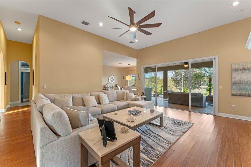 3569 Bellington Drive, Orlando, FL 32835 Photo