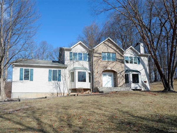 7 Kile Court, Airmont, NY 10952