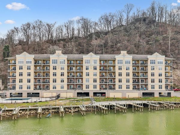 3001 River Towne Way, Knoxville, TN 37920