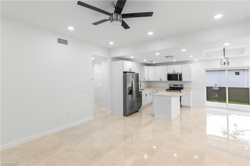 307 W 9th St, Lehigh Acres, FL 33972 Photo