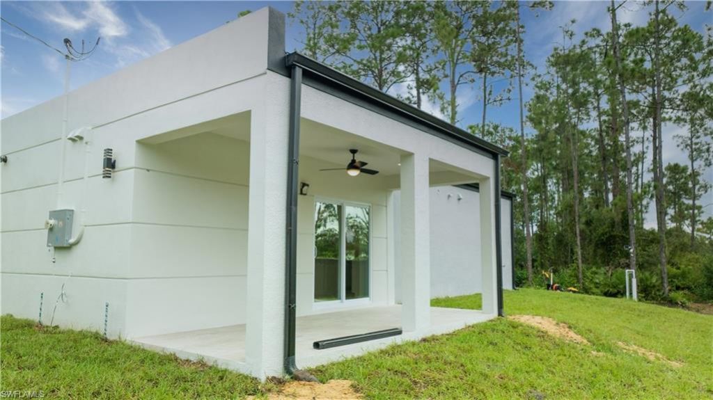 307 W 9th St, Lehigh Acres, FL 33972 Photo