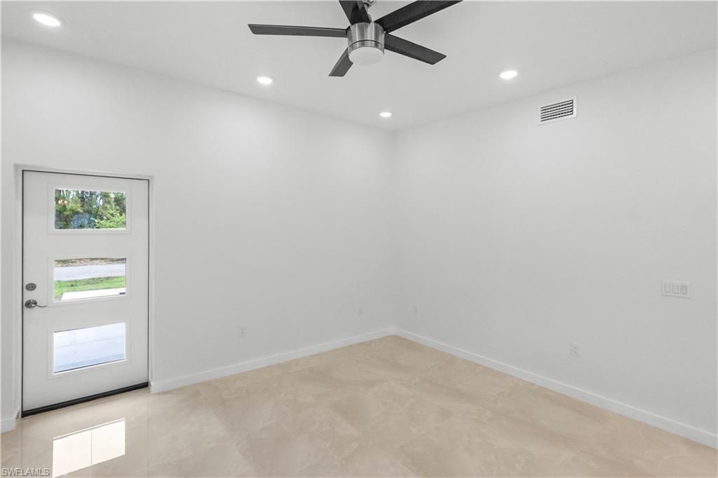 307 W 9th St, Lehigh Acres, FL 33972 Photo