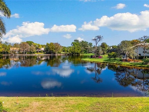 3510 Thornbury LN, BONITA SPRINGS, FL 34134