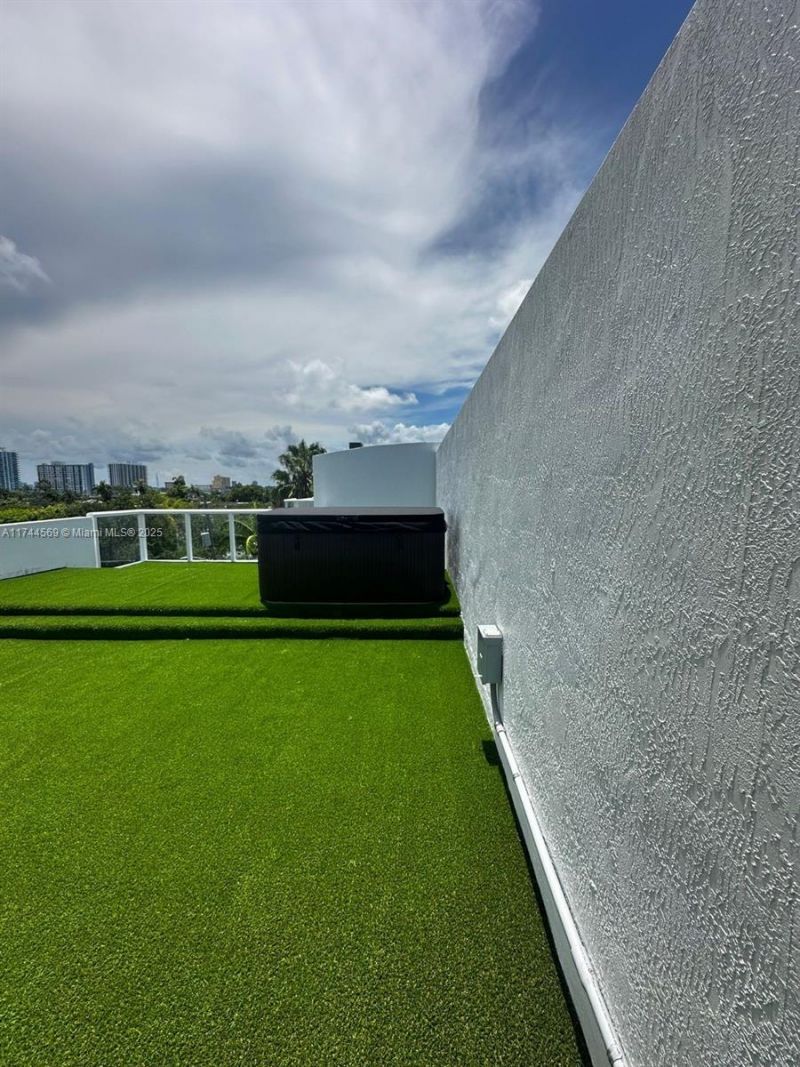 1985 Calais, Unit 3, Miami Beach, FL 33141 Photo