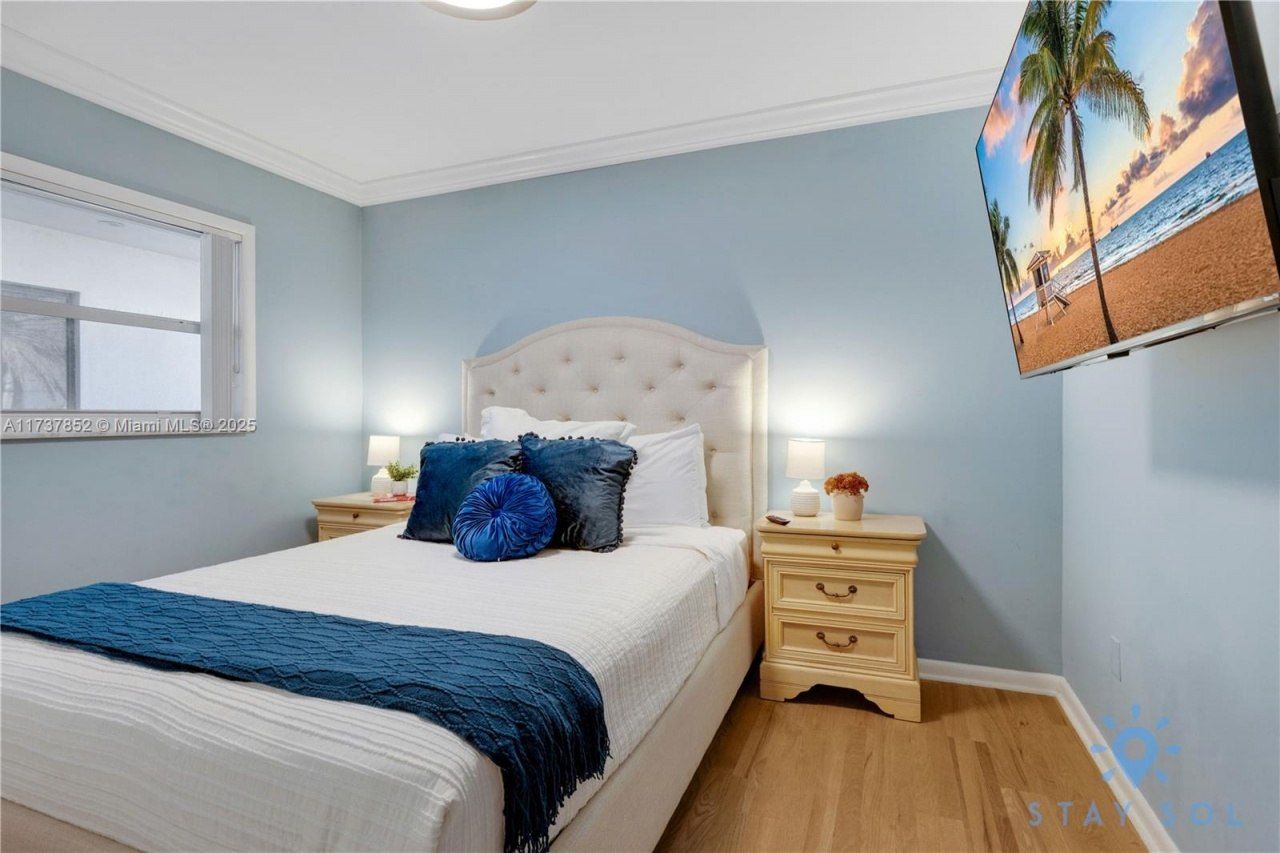 328 Missouri St, Hollywood, FL 33019 Photo