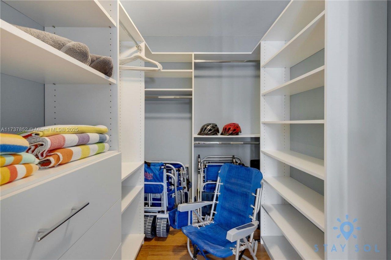 328 Missouri St, Hollywood, FL 33019 Photo