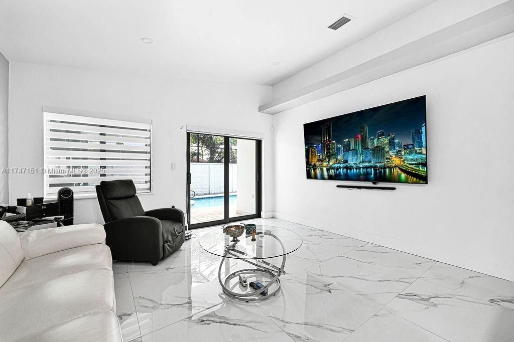 1311 SW 139th Ct, Miami, FL 33184 Photo