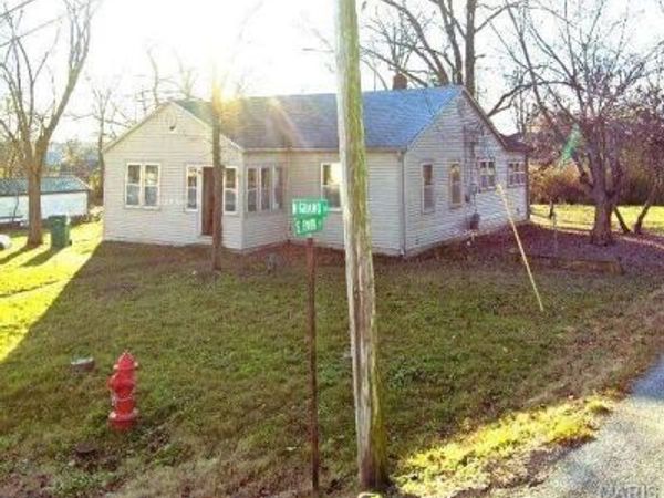 415 N Grand Street, Willow Springs, MO 65793