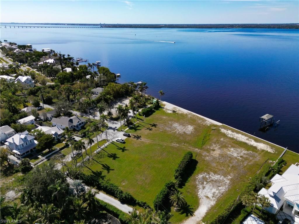 1301 Poinciana Ave, Fort Myers, FL 33901 Photo