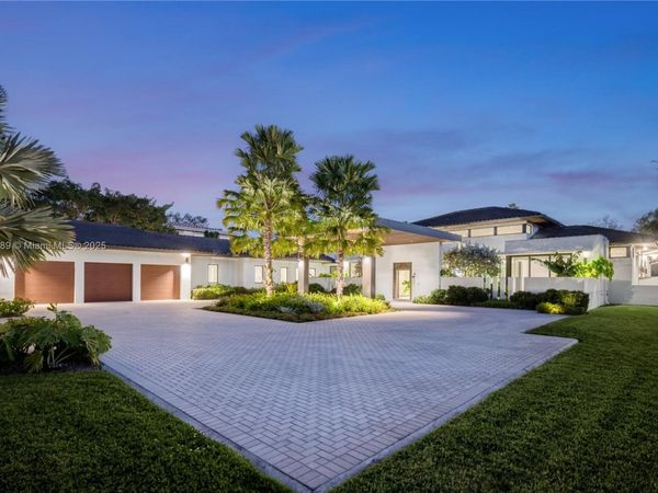 6240 SW 116th St, Pinecrest, FL 33156