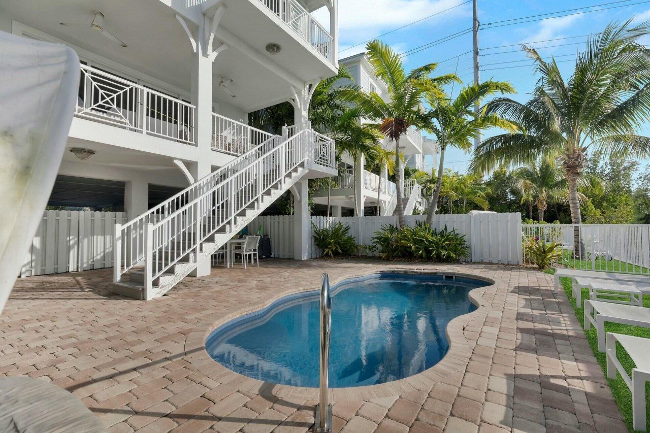 11890 1st Ave Gulf, Unit 3, Marathon, FL 33050 Photo