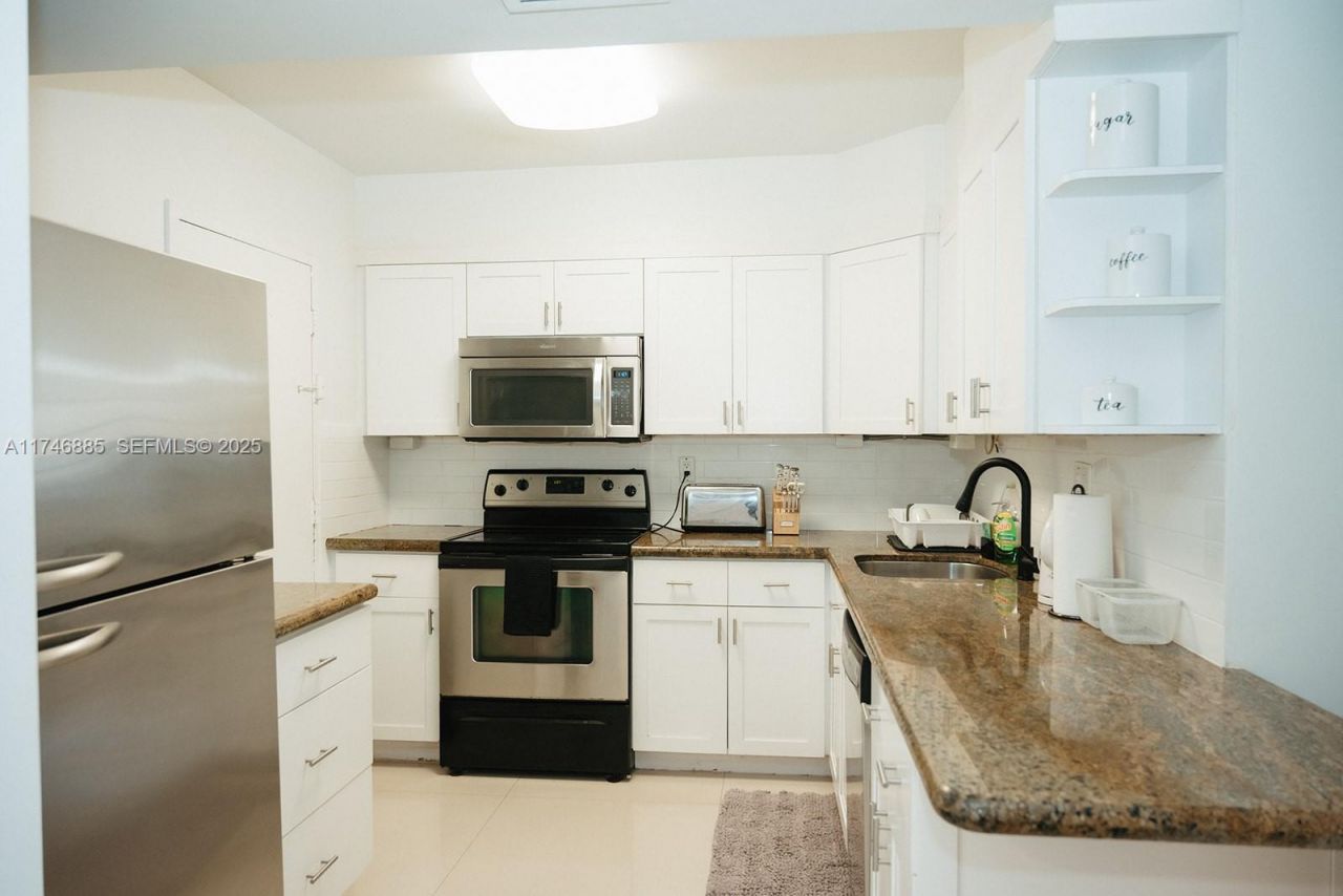 3725 S Ocean Dr, Unit 1019, Hollywood, FL 33019 Photo