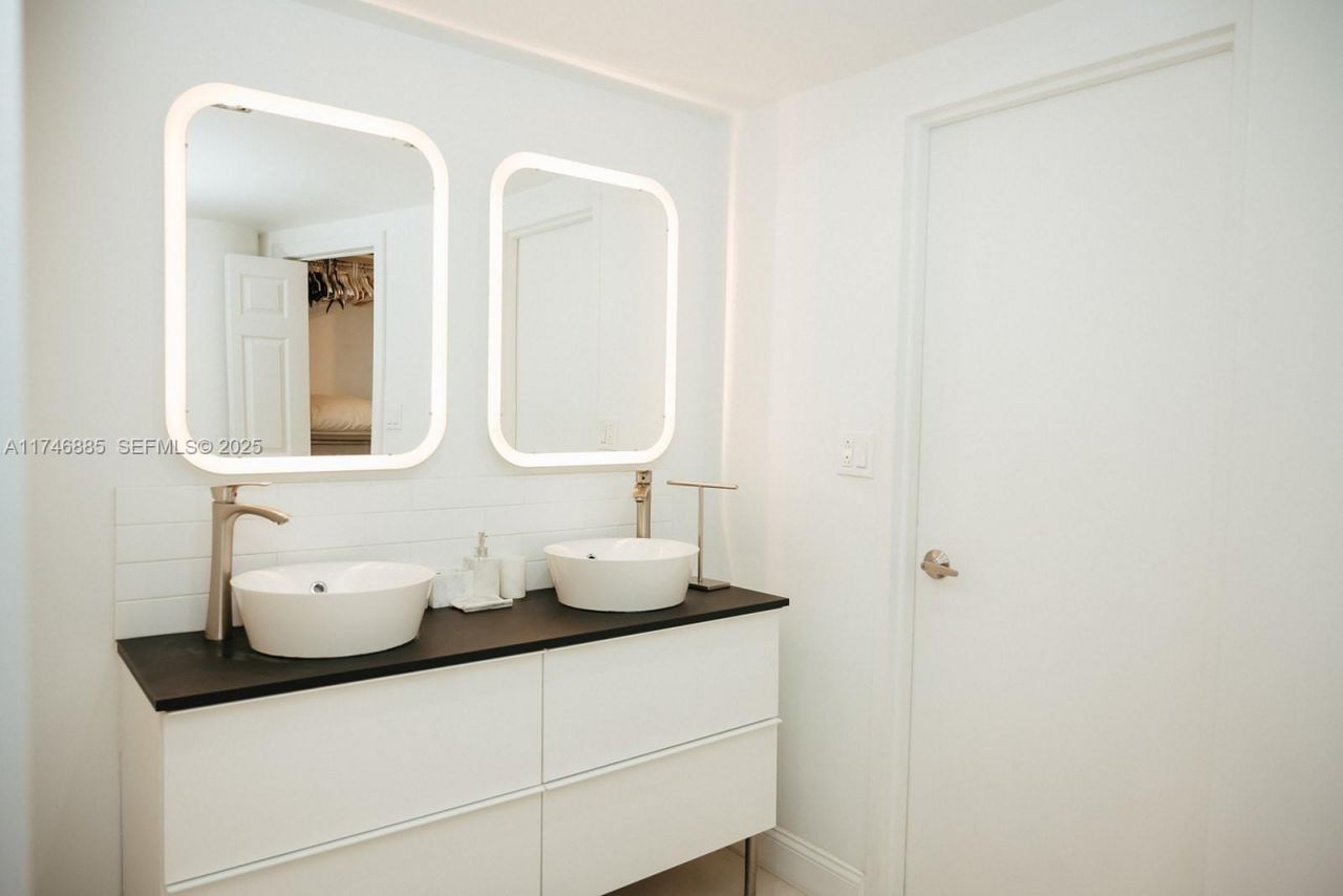 3725 S Ocean Dr, Unit 1019, Hollywood, FL 33019 Photo