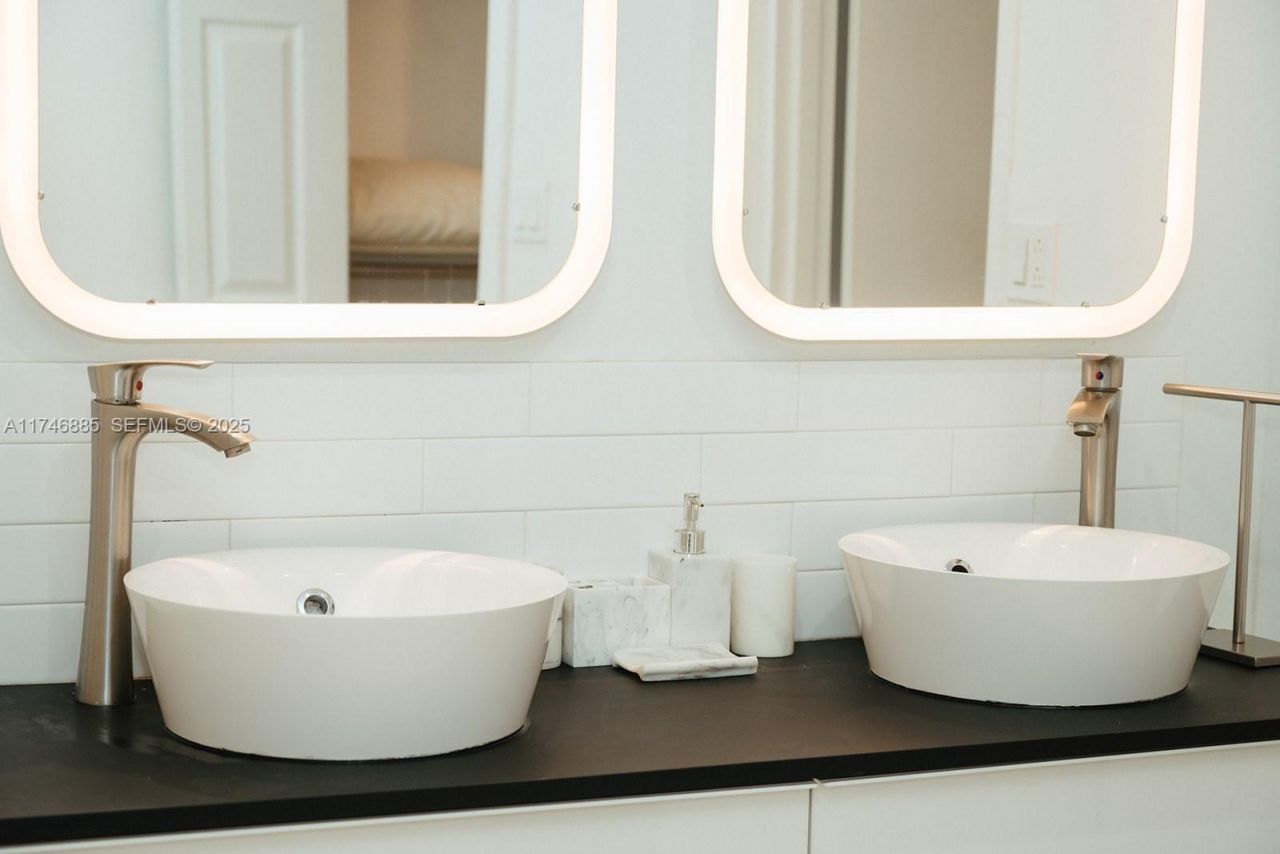 3725 S Ocean Dr, Unit 1019, Hollywood, FL 33019 Photo