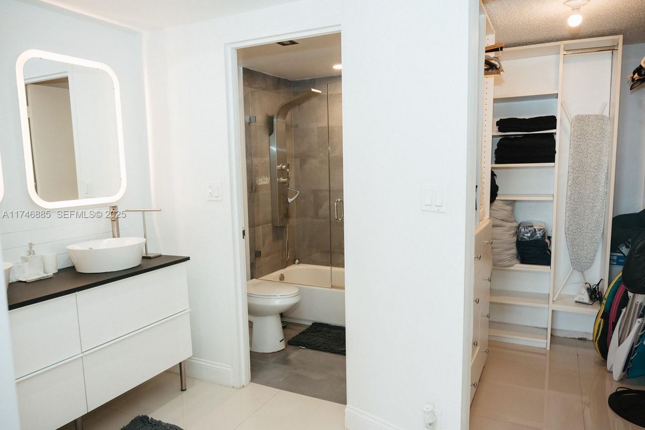 3725 S Ocean Dr, Unit 1019, Hollywood, FL 33019 Photo