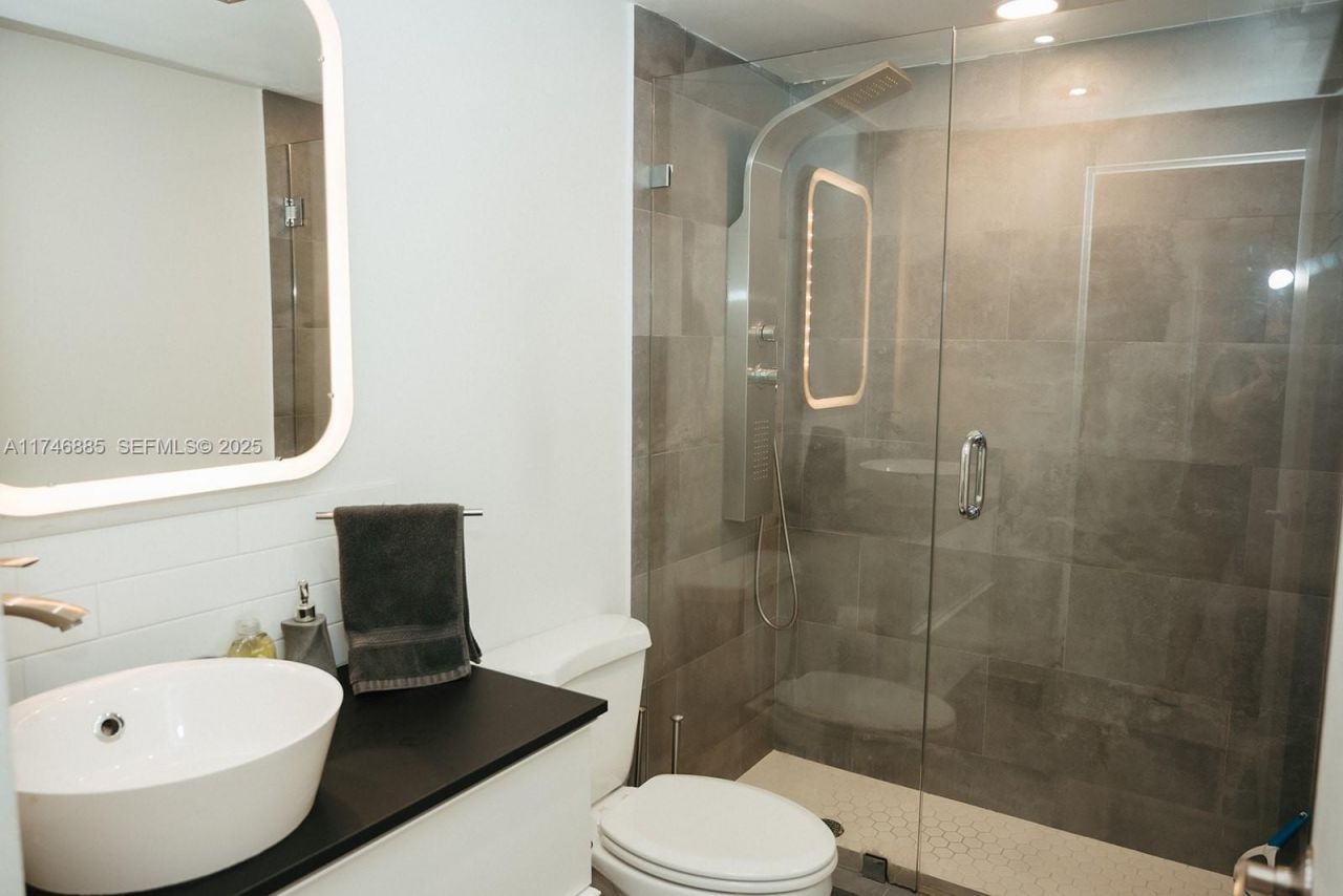 3725 S Ocean Dr, Unit 1019, Hollywood, FL 33019 Photo