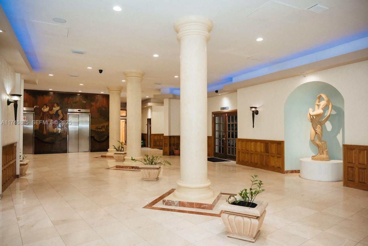 3725 S Ocean Dr, Unit 1019, Hollywood, FL 33019 Photo