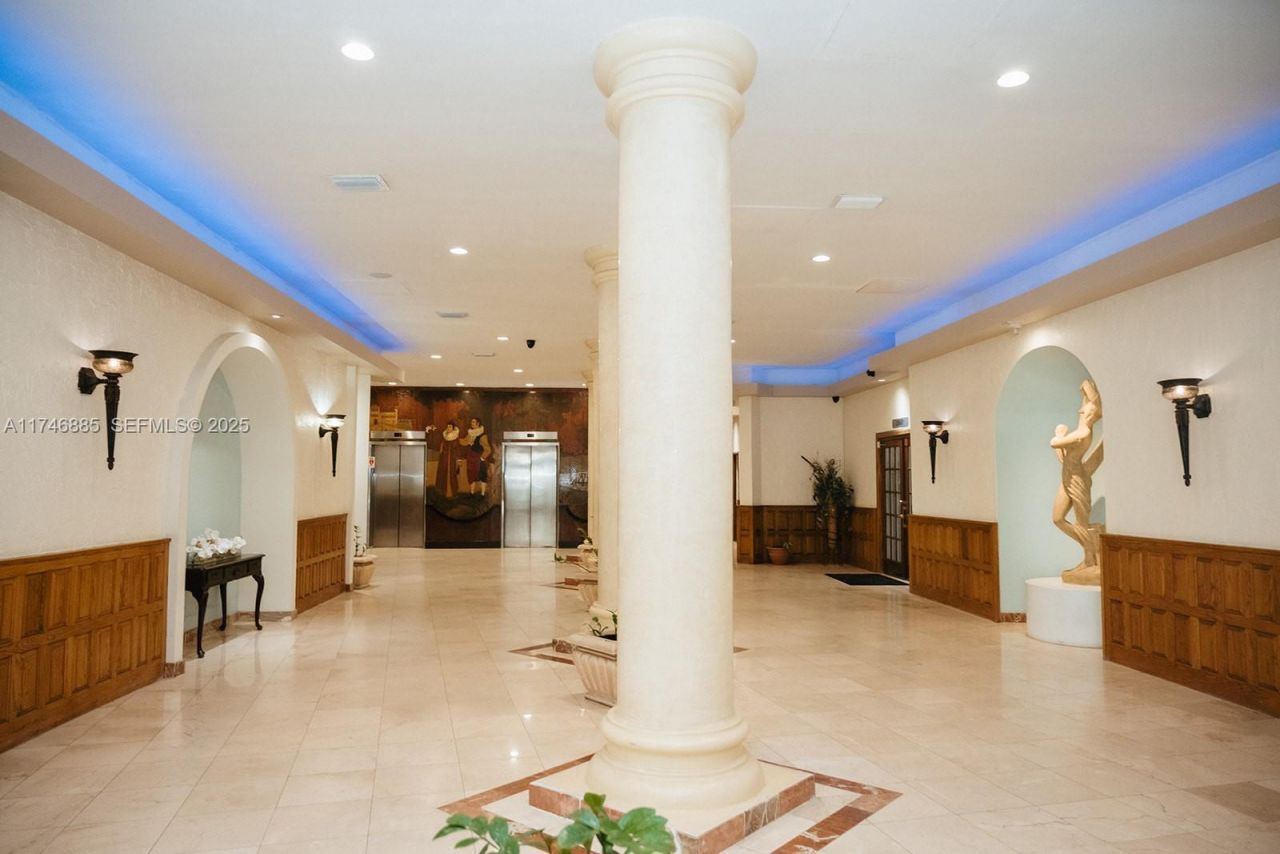 3725 S Ocean Dr, Unit 1019, Hollywood, FL 33019 Photo