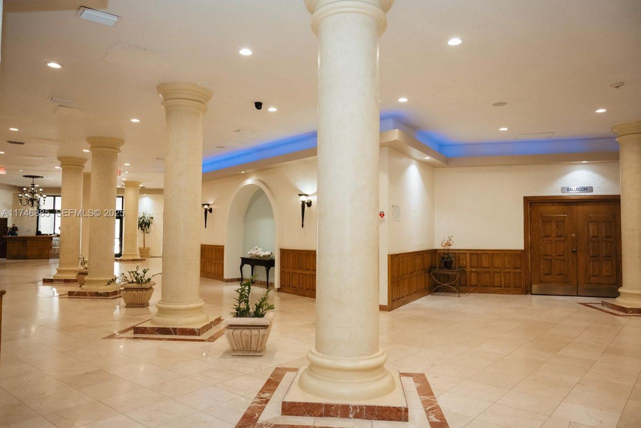 3725 S Ocean Dr, Unit 1019, Hollywood, FL 33019 Photo