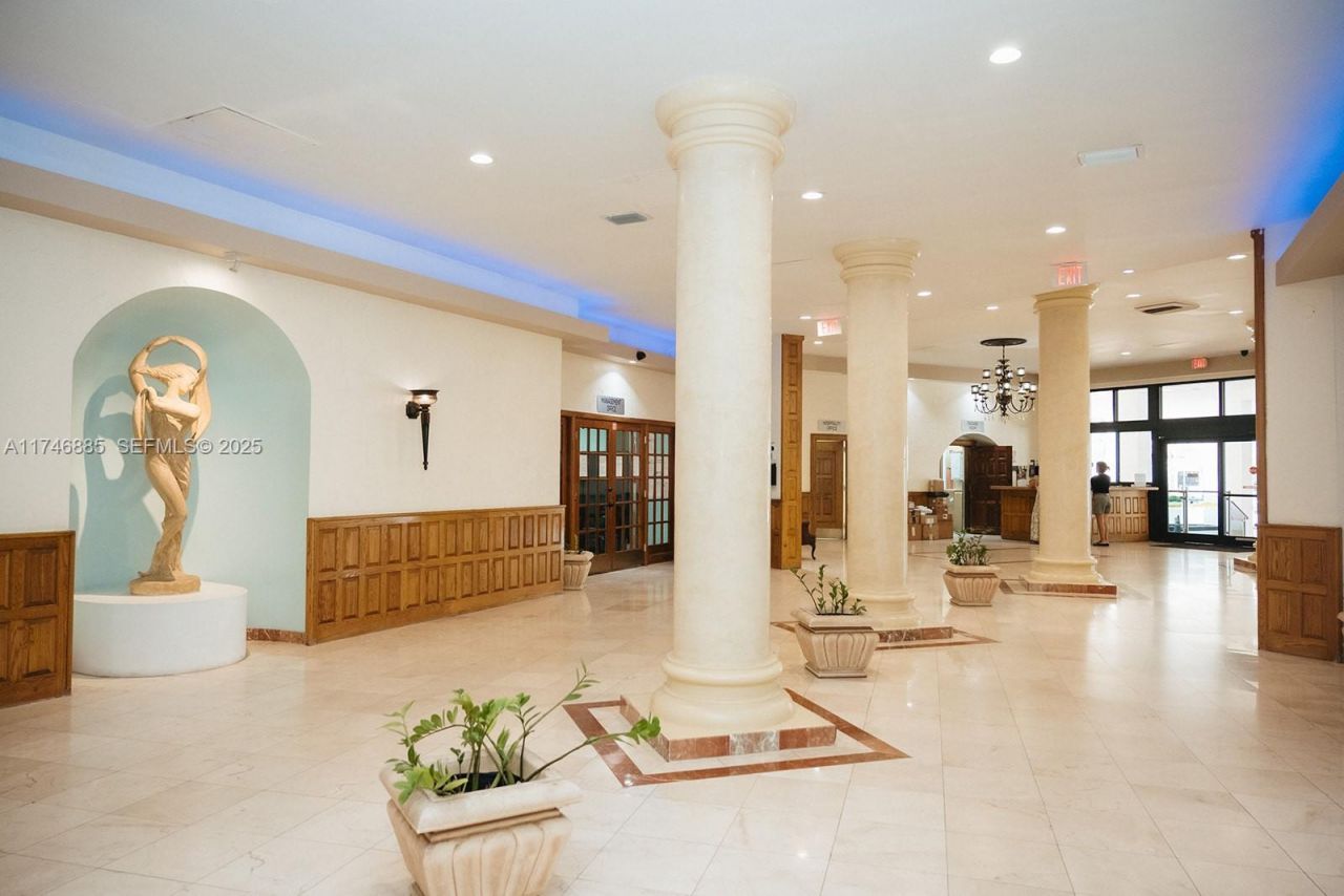 3725 S Ocean Dr, Unit 1019, Hollywood, FL 33019 Photo