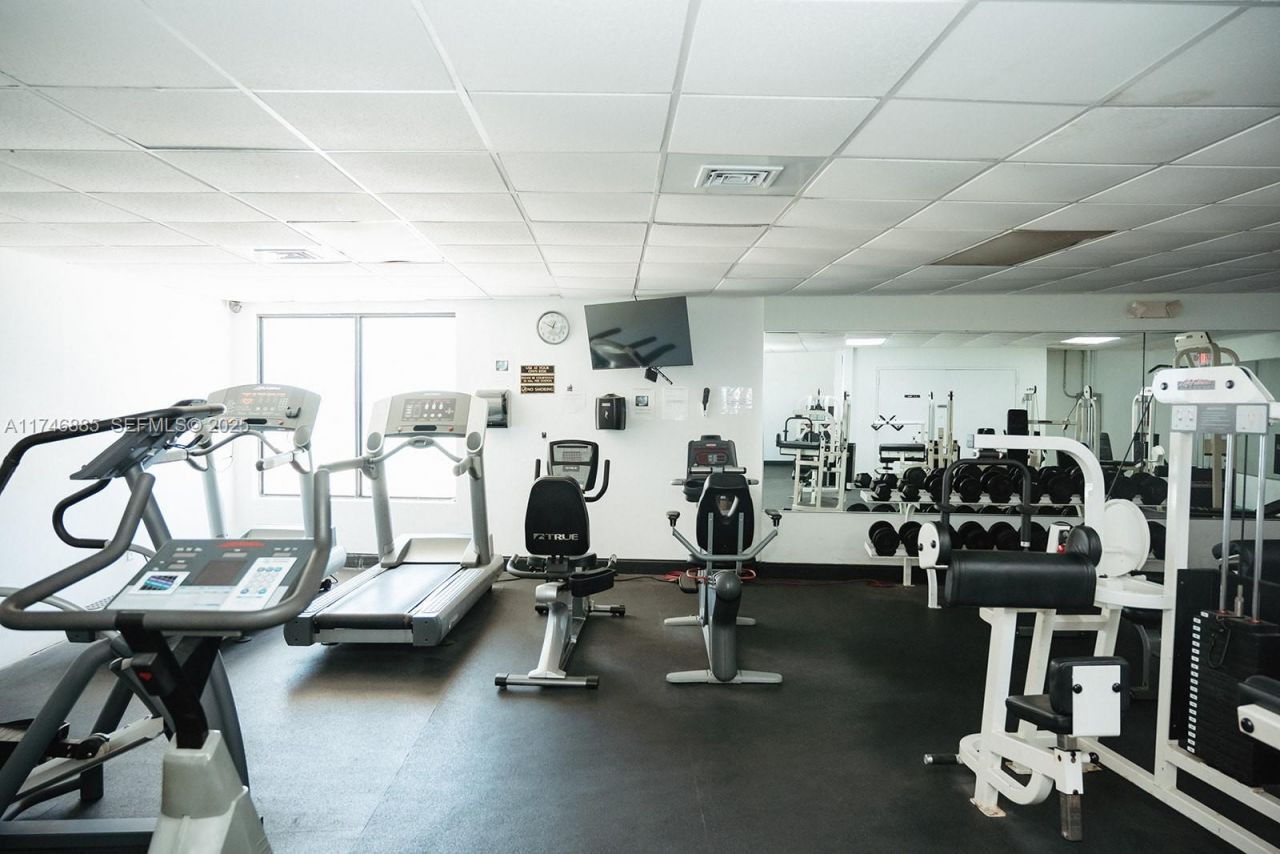 3725 S Ocean Dr, Unit 1019, Hollywood, FL 33019 Photo