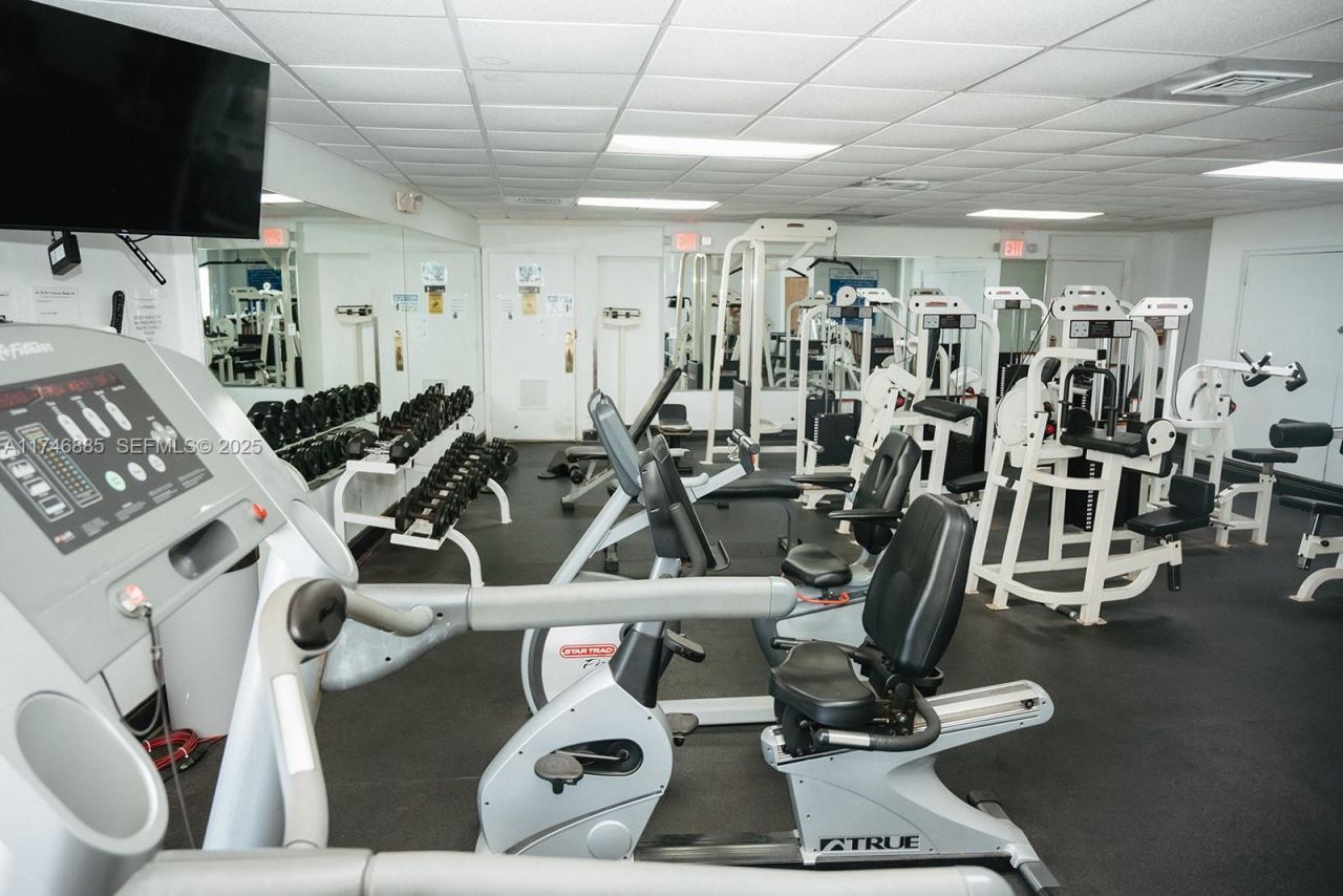 3725 S Ocean Dr, Unit 1019, Hollywood, FL 33019 Photo