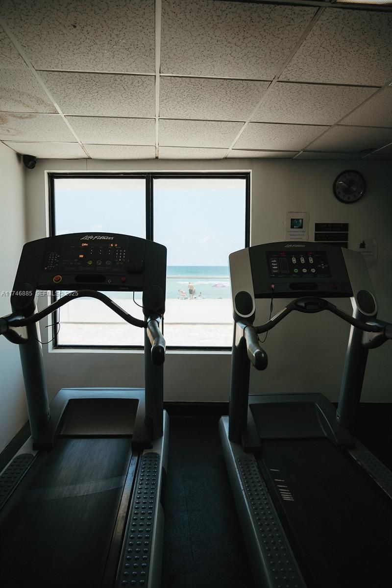 3725 S Ocean Dr, Unit 1019, Hollywood, FL 33019 Photo