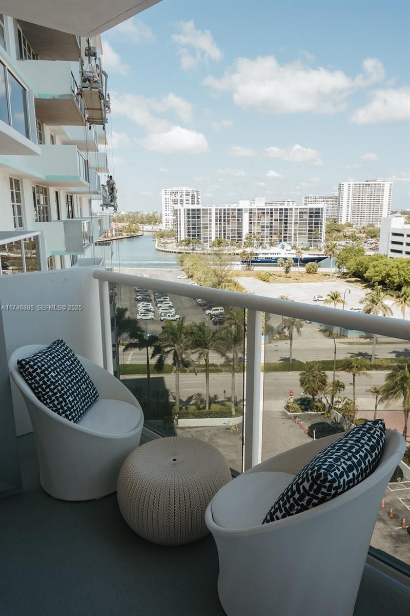 3725 S Ocean Dr, Unit 1019, Hollywood, FL 33019 Photo