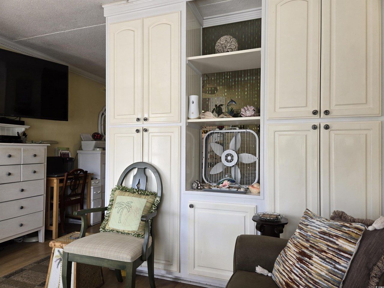 2204 S Perrin Dr. Photo 18