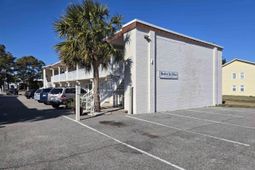 2204 S Perrin Dr. photo 4