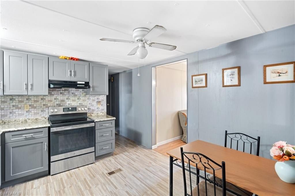 8405 Nault Rd, North Fort Myers, FL 33917 Photo