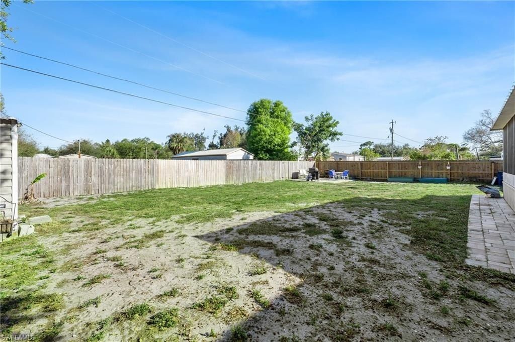 8405 Nault Rd, North Fort Myers, FL 33917 Photo