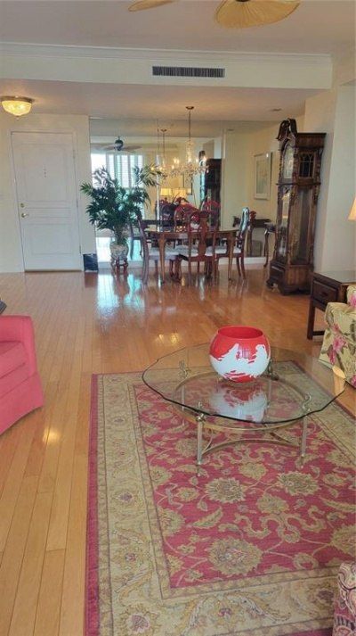 750 N Tamiami Trail, Unit 1404, Sarasota, FL 34236 Photo