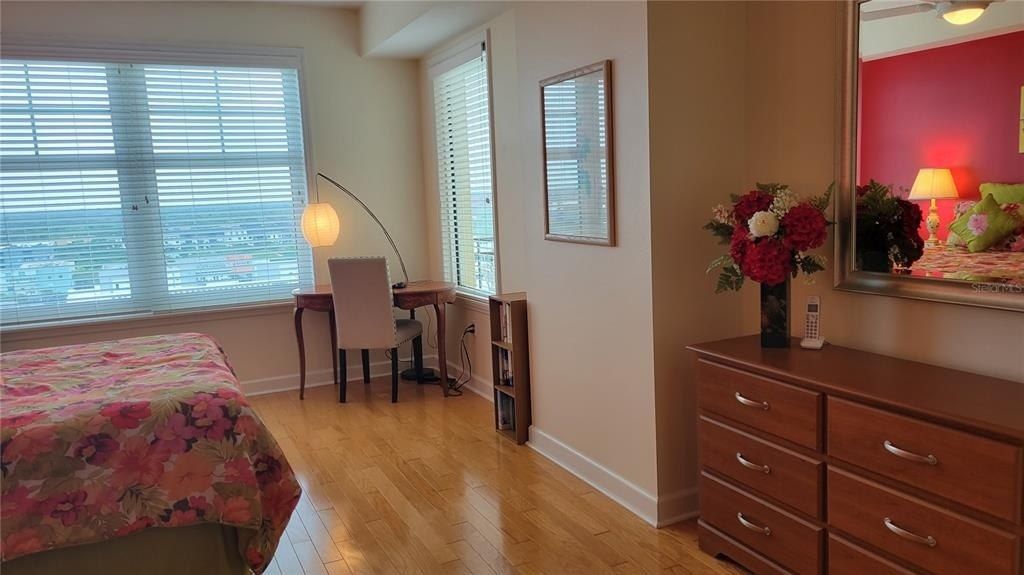 750 N Tamiami Trail, Unit 1404, Sarasota, FL 34236 Photo