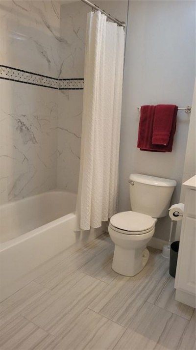 750 N Tamiami Trail, Unit 1404, Sarasota, FL 34236 Photo