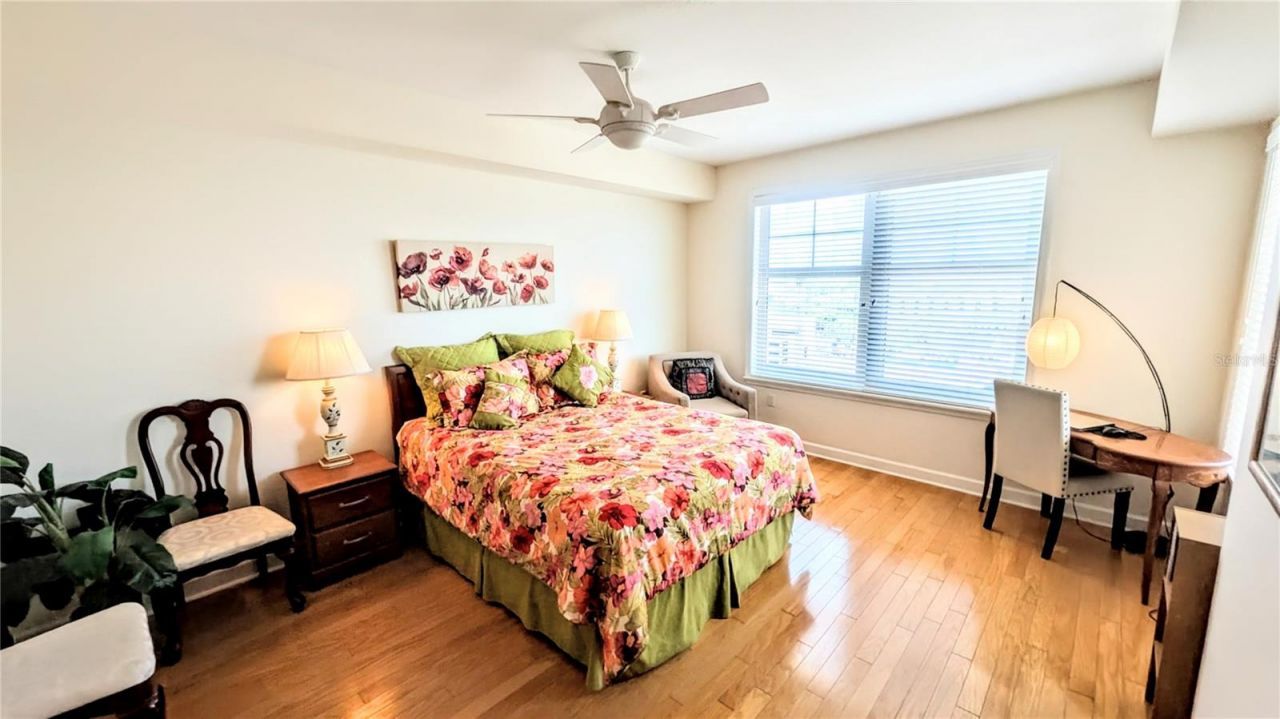 750 N Tamiami Trail, Unit 1404, Sarasota, FL 34236 Photo