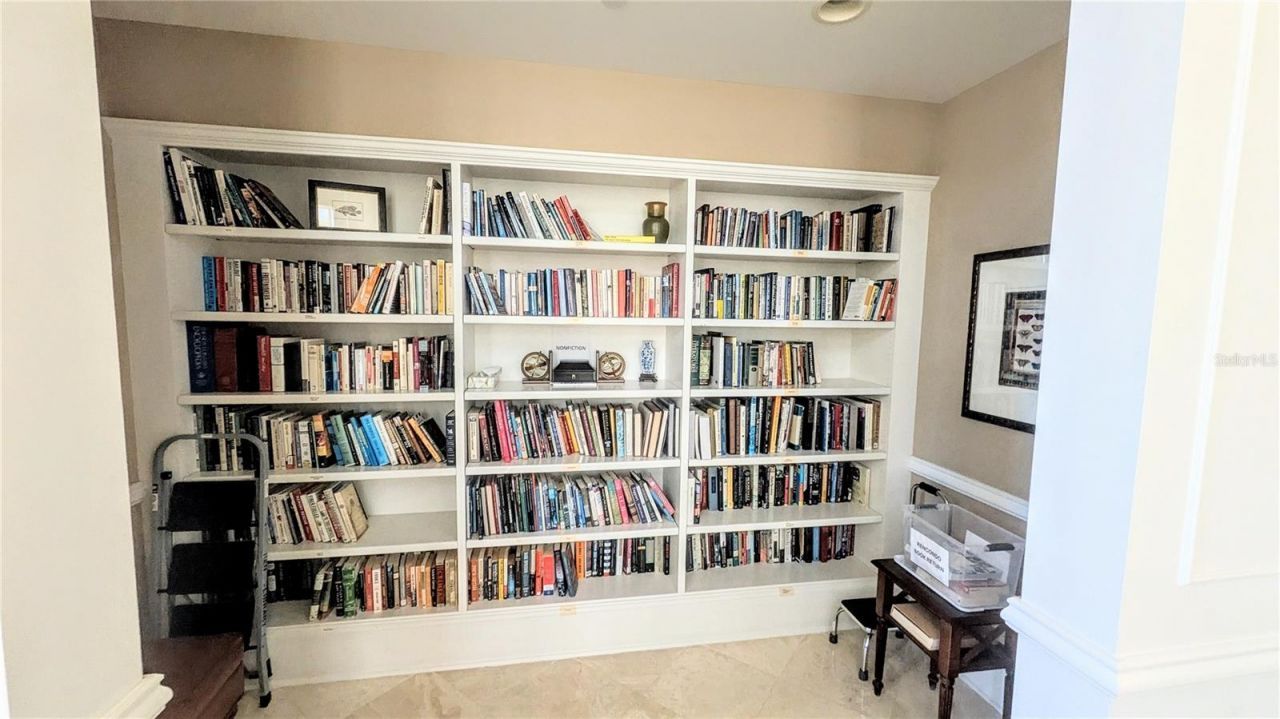 750 N Tamiami Trail, Unit 1404, Sarasota, FL 34236 Photo