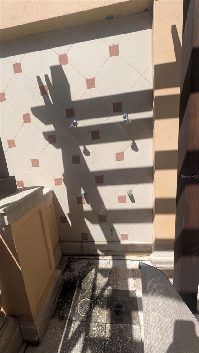 750 N Tamiami Trail, Unit 1404, Sarasota, FL 34236 Photo