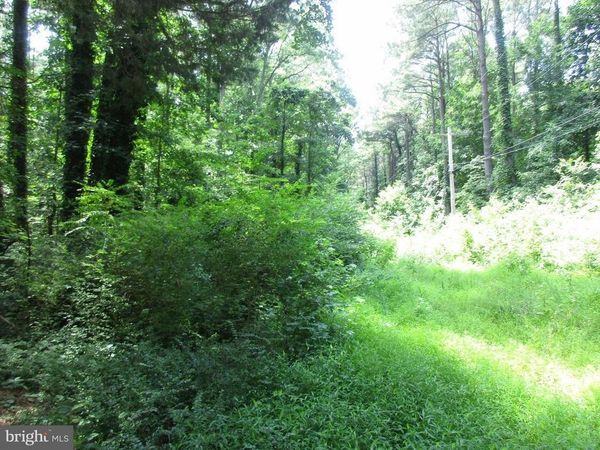 422 LESSIN DRIVE, LUSBY, MD 20657